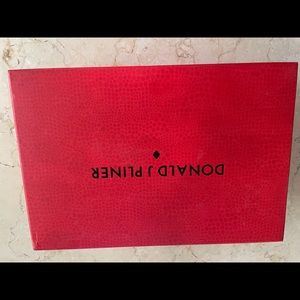 Meet your Posher, Donald